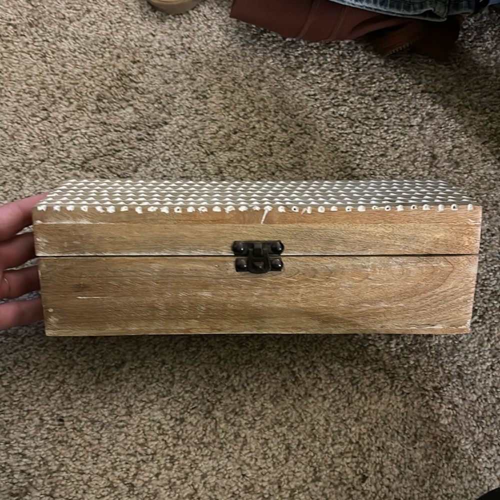 Jewelry box